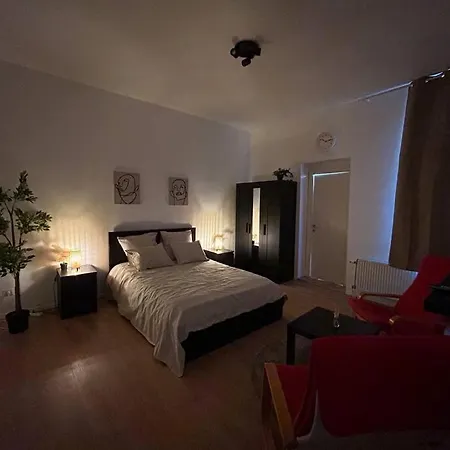 Apartment Laeken : Cocon Chaleureux & Confort Brussels